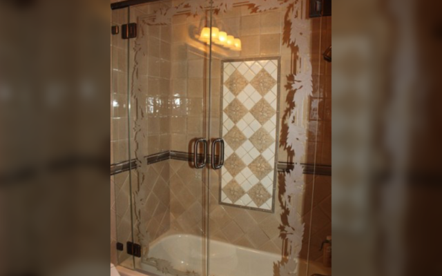 Fashion Glass & Mirror - Etched Glass