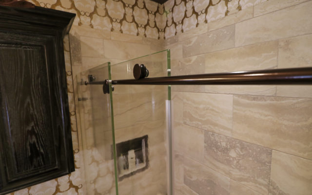 Fashion Glass and Mirror - Slider Fashion Glass and Mirror - Slider