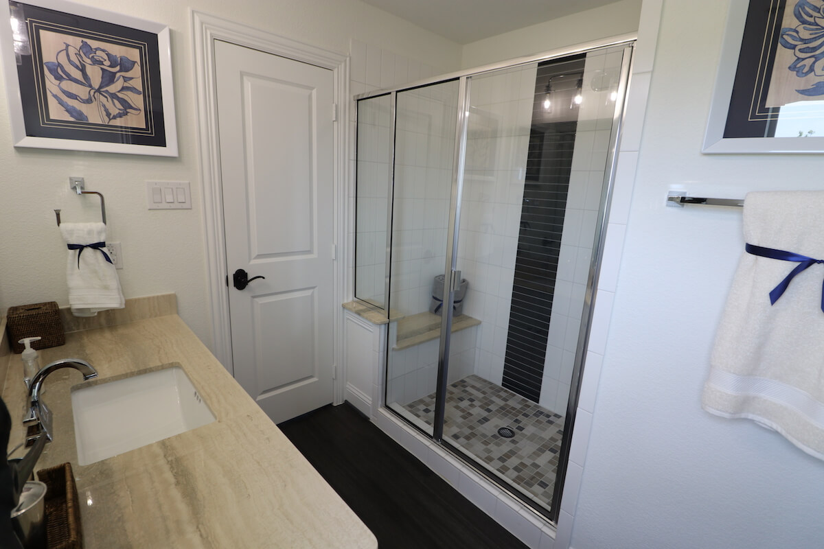 Bathtub Shower Doors