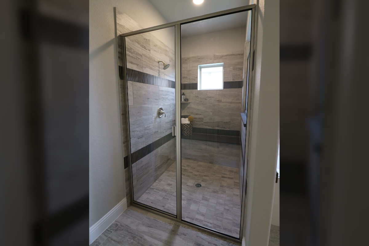 Neo Angle Shower Door